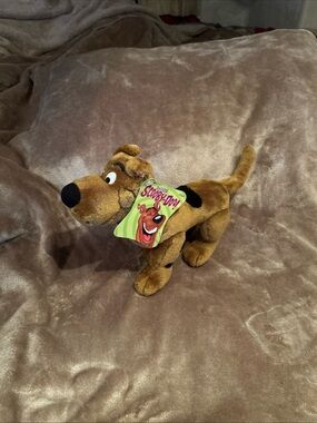 Cartoon Network Poseable Scooby-Doo Medium Plush Stuffed Animal Dog with Tag